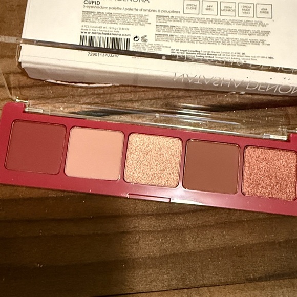 Natasha Denona Cupid Palette - Vibrant Red and Pink Hues - Picture 2 of 4